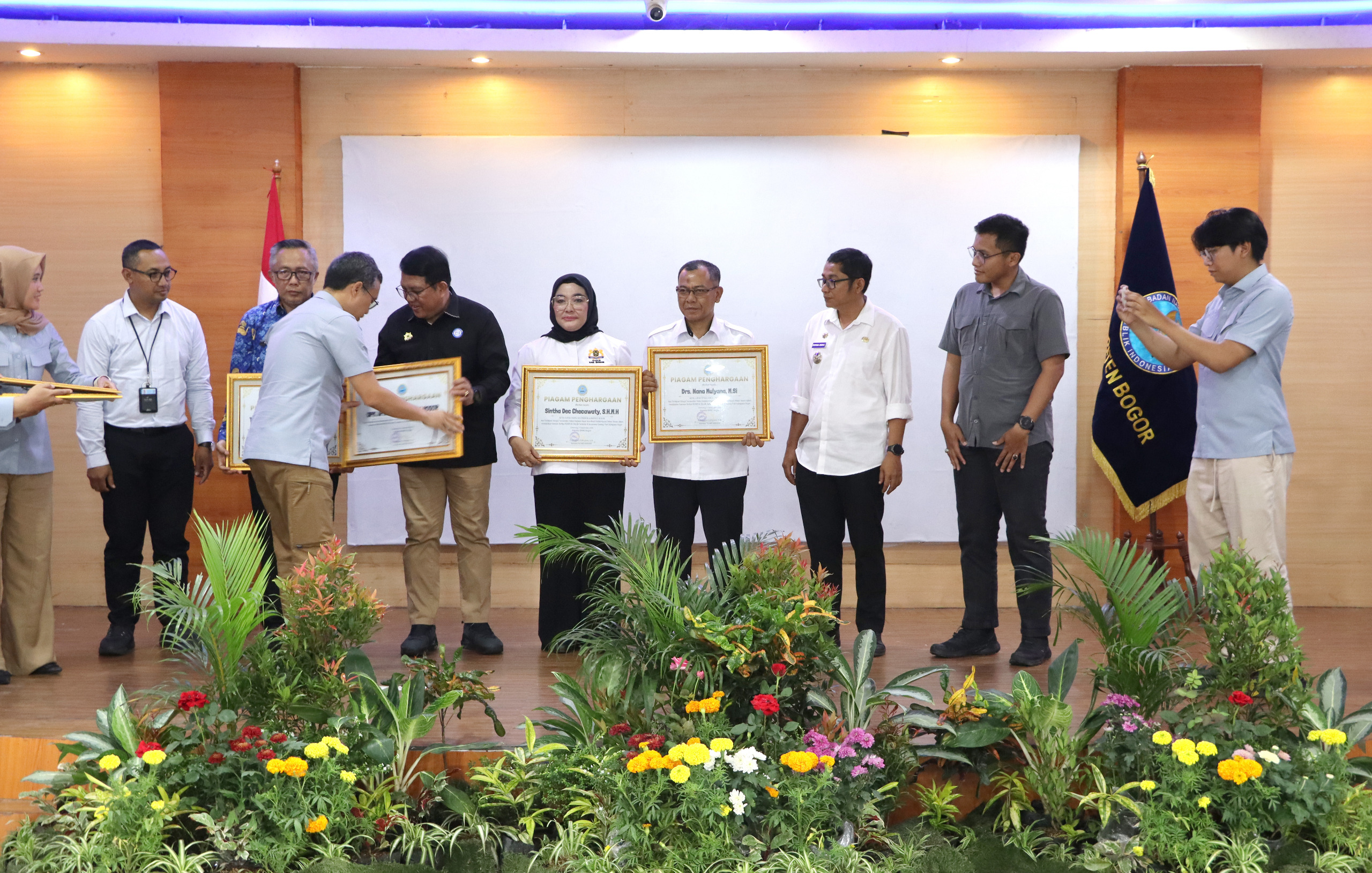 Pemberdayaan sektor swasta dalam rangka menciptakan Kawasan Berikat Bersinar (Perusahaan Bersih Narkoba).